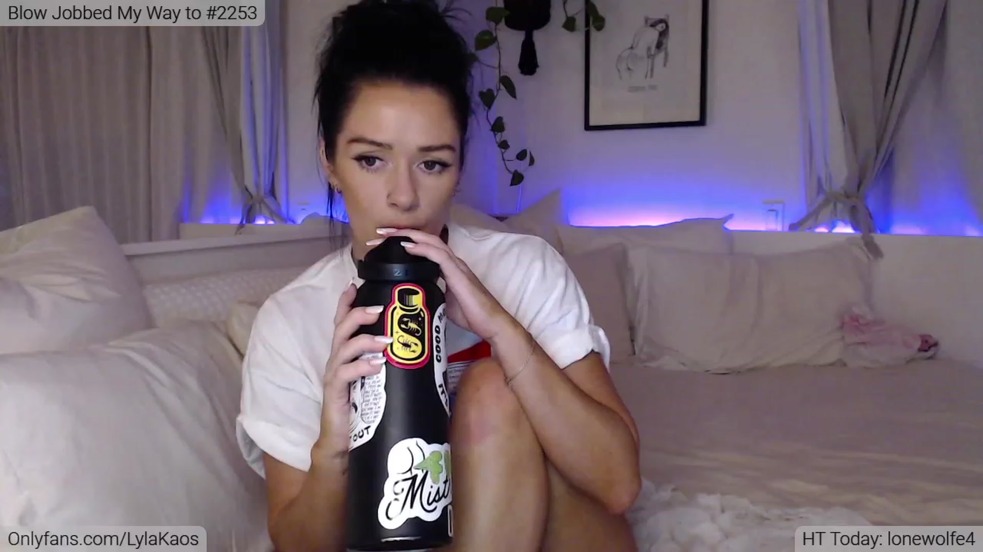 Gallery image thumbnail from LylaKaos's myfreecams stream on, 12/25/2022, 03:52 image 3 of 20