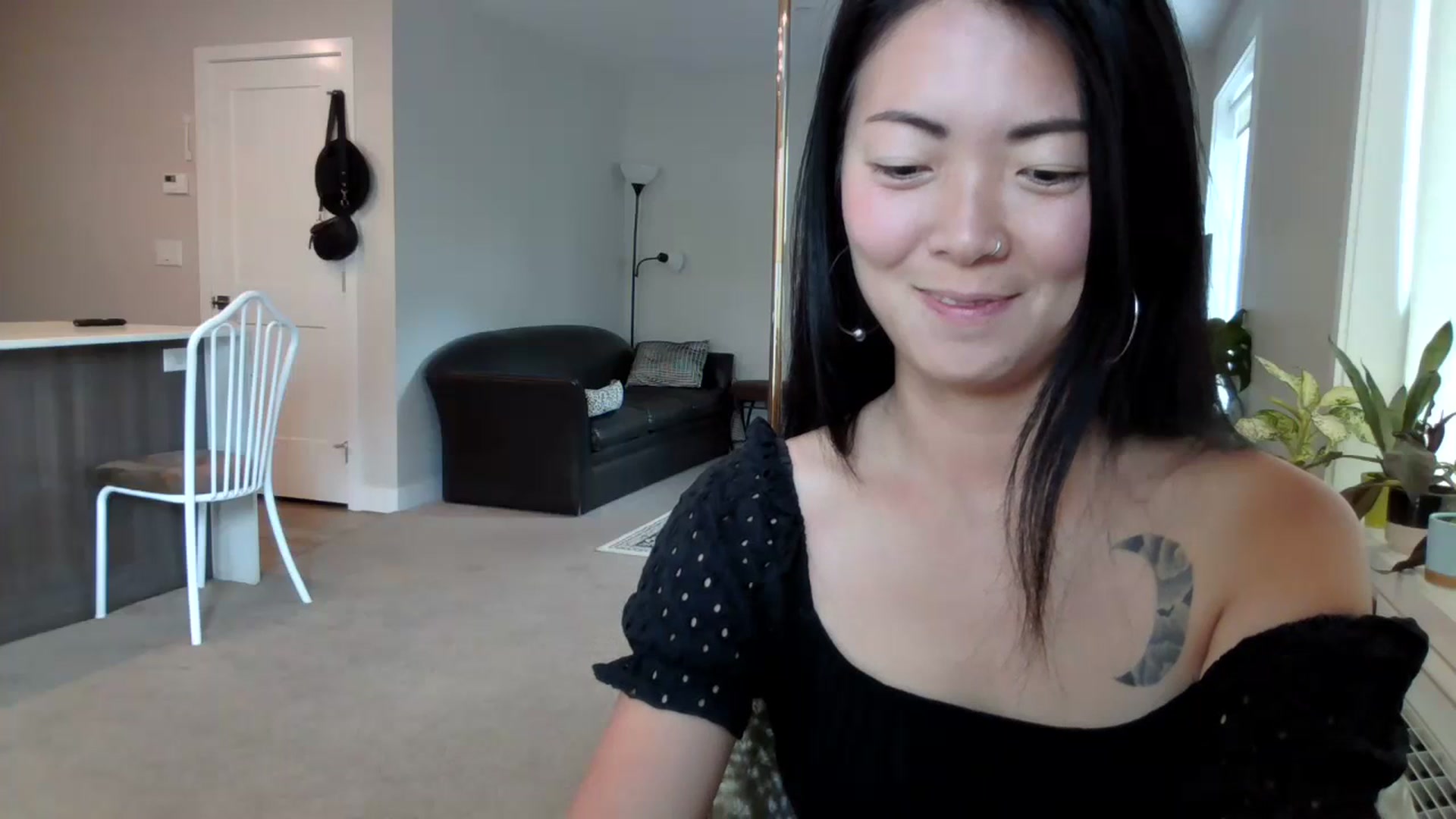 Gallery image thumbnail from Lyla_June's myfreecams stream on, 06/18/2023, 20:44 image 7 of 20
