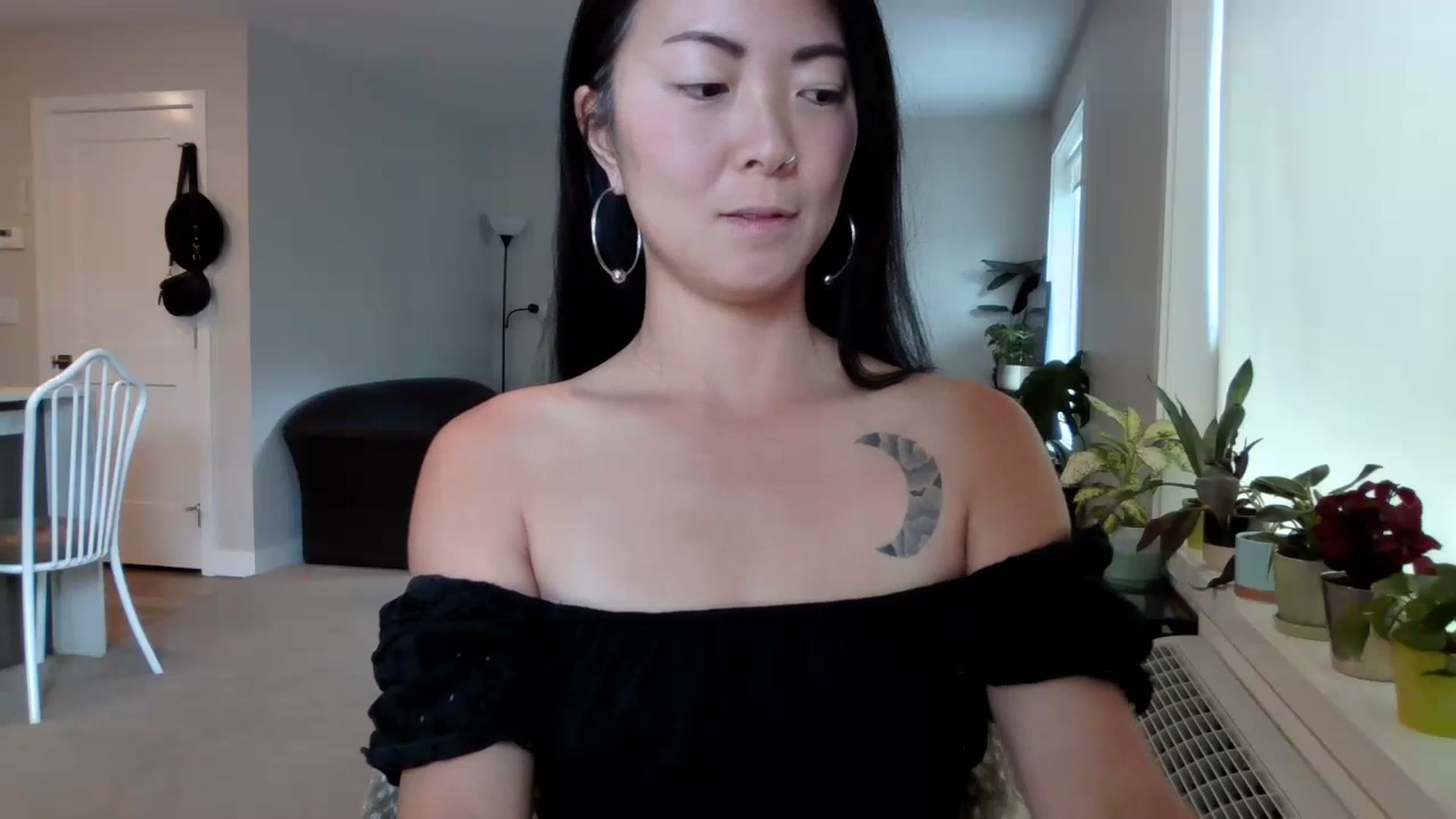 Gallery image thumbnail from Lyla_June's myfreecams stream on, 06/18/2023, 20:44 image 2 of 20