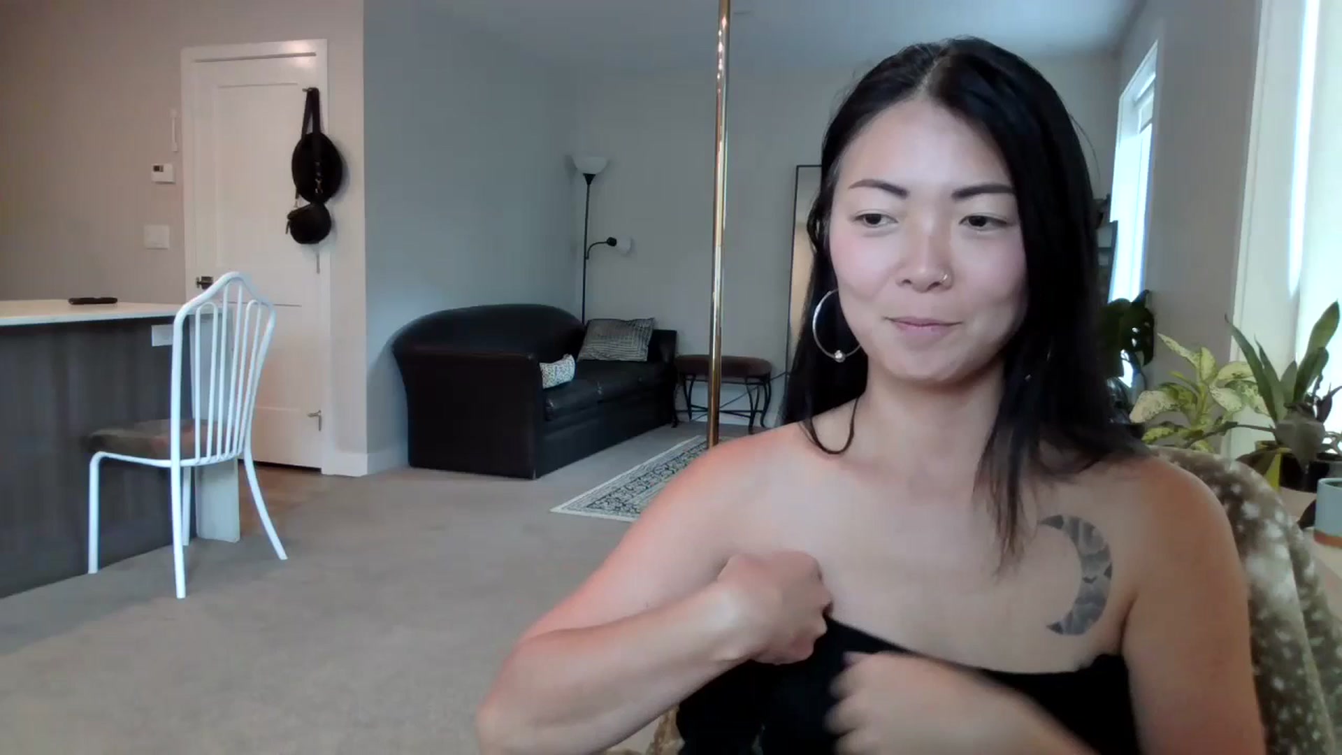 Gallery image thumbnail from Lyla_June's myfreecams stream on, 06/18/2023, 20:44 image 13 of 20