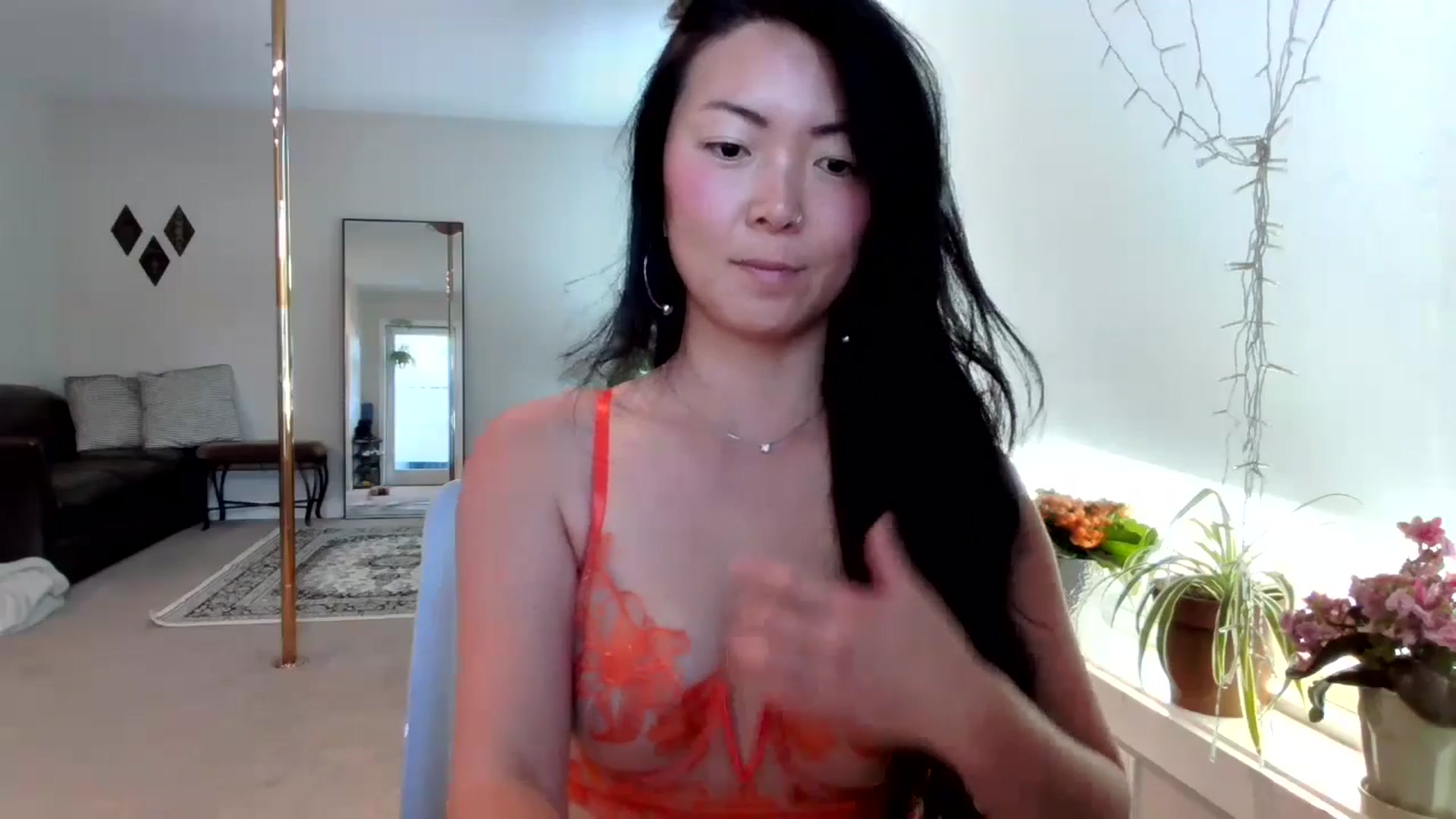 Gallery image thumbnail from Lyla_June's myfreecams stream on, 06/24/2024, 19:43 image 8 of 20