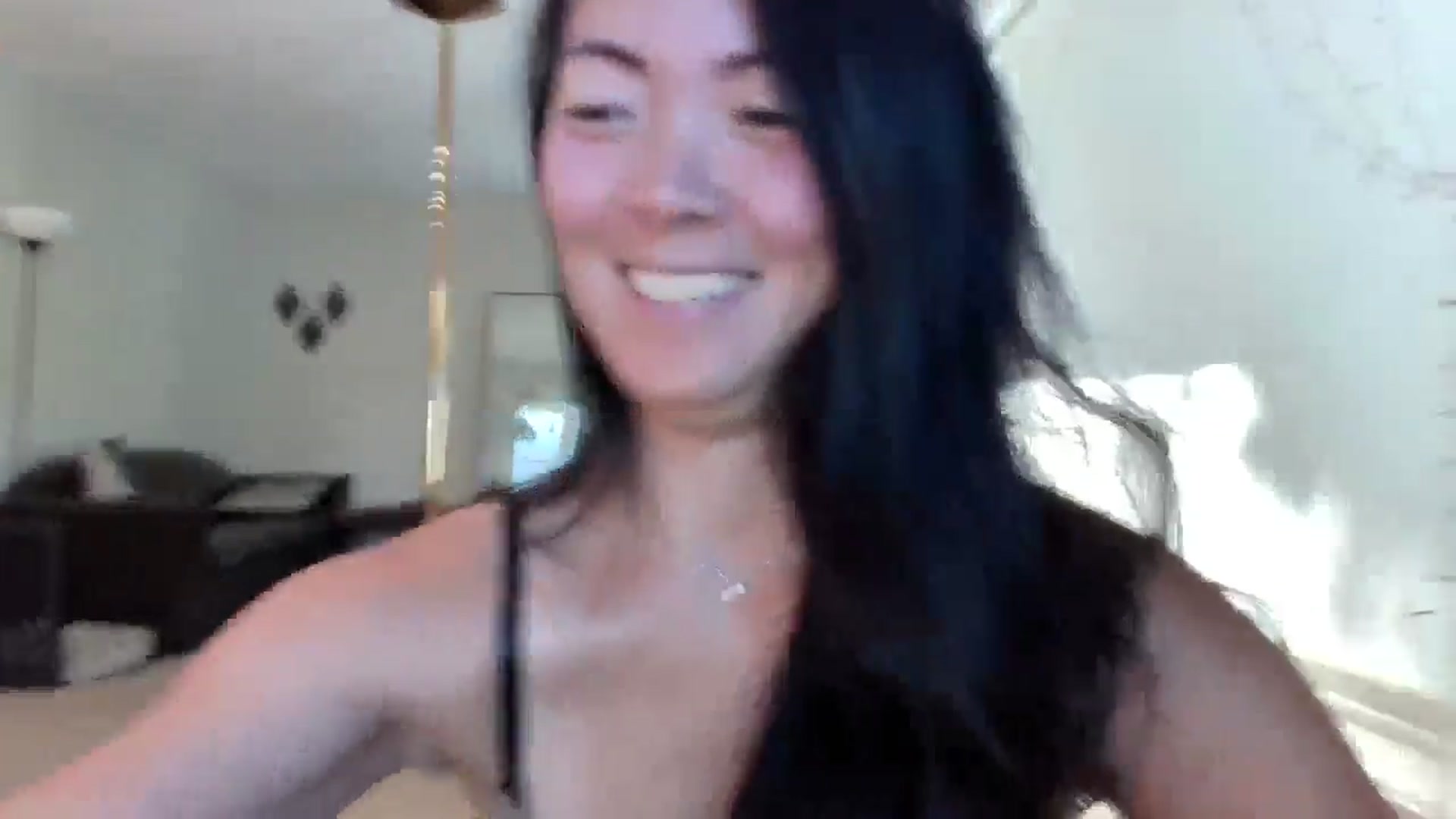 Gallery image thumbnail from Lyla_June's myfreecams stream on, 08/01/2024, 18:51 image 8 of 20