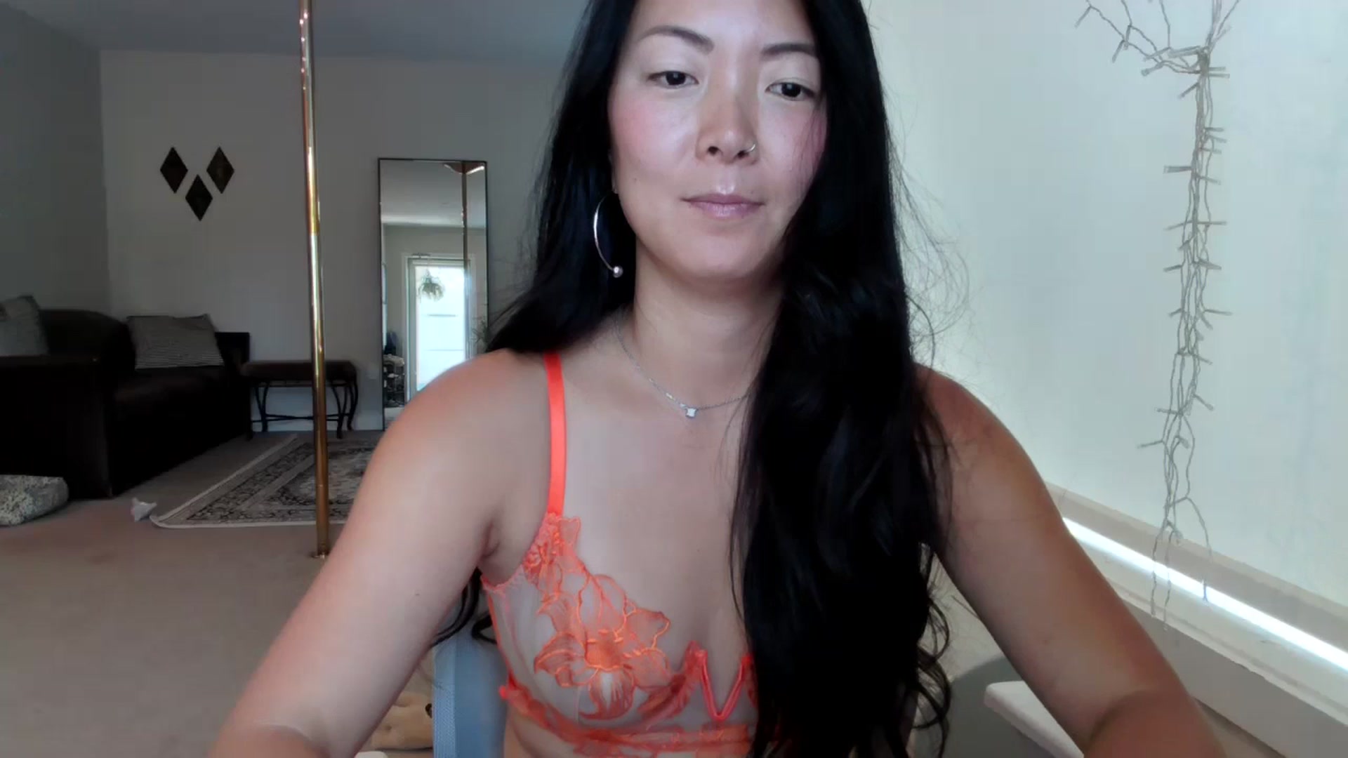 Gallery image thumbnail from Lyla_June's myfreecams stream on, 08/04/2024, 22:04 image 6 of 20