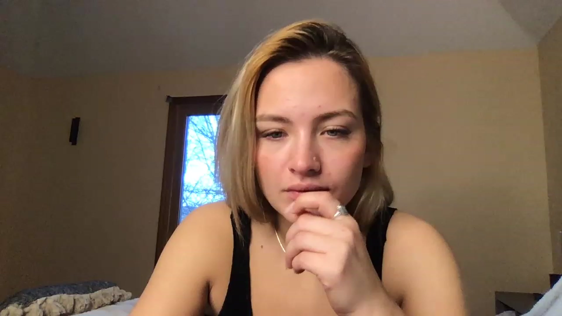 Gallery image thumbnail from Lynn_6's myfreecams stream on, 02/17/2023, 14:59 image 13 of 20