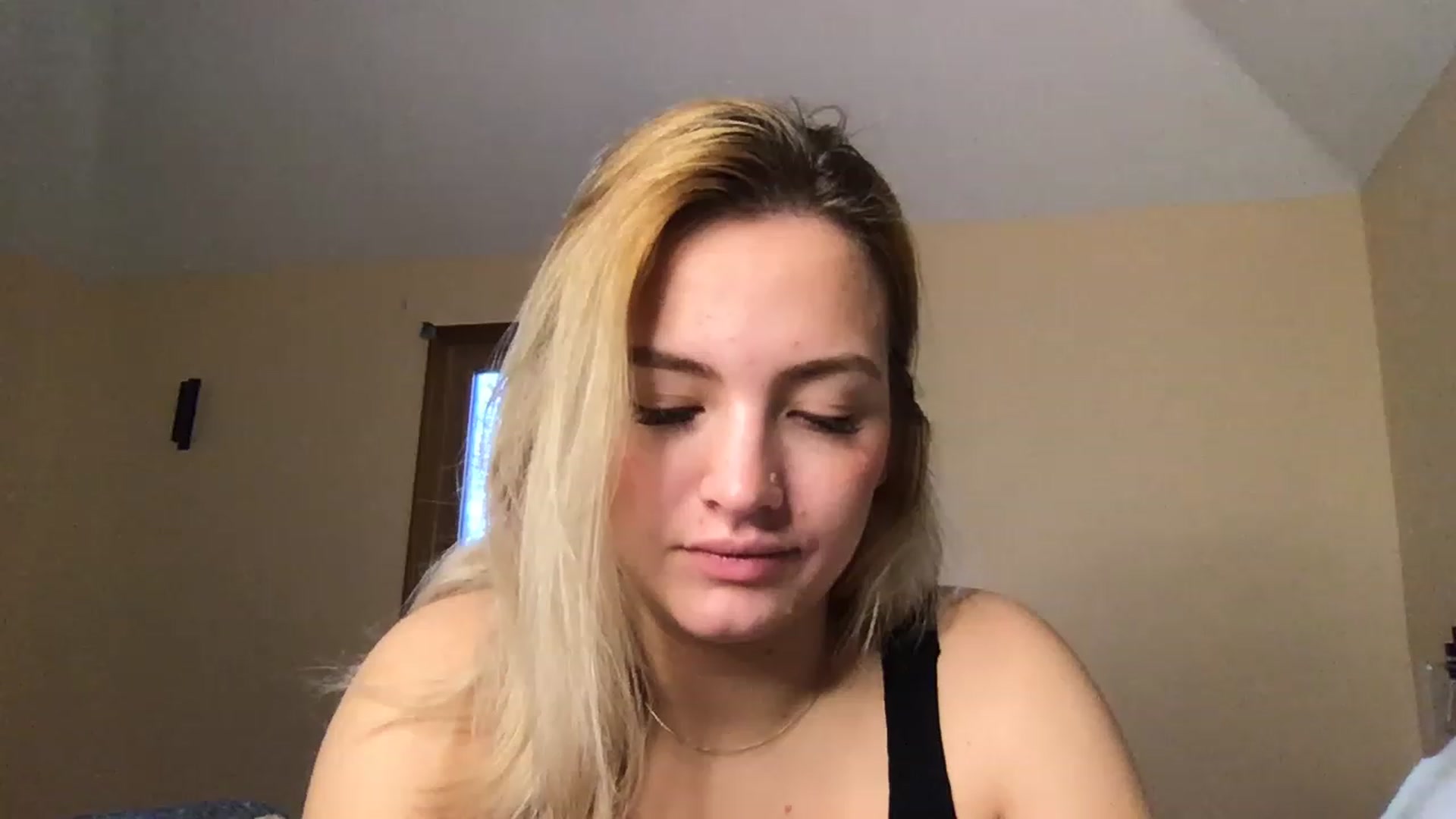Gallery image thumbnail from Lynn_6's myfreecams stream on, 02/17/2023, 14:59 image 5 of 20