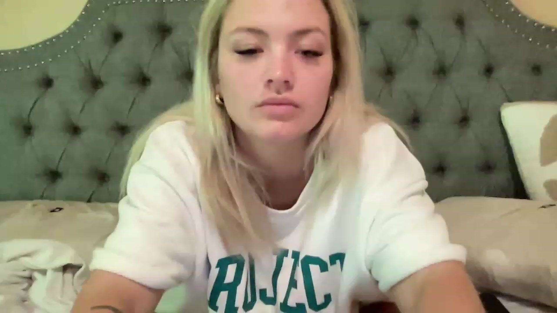Gallery image thumbnail from Lynn_6's myfreecams stream on, 05/18/2023, 14:08 image 9 of 20