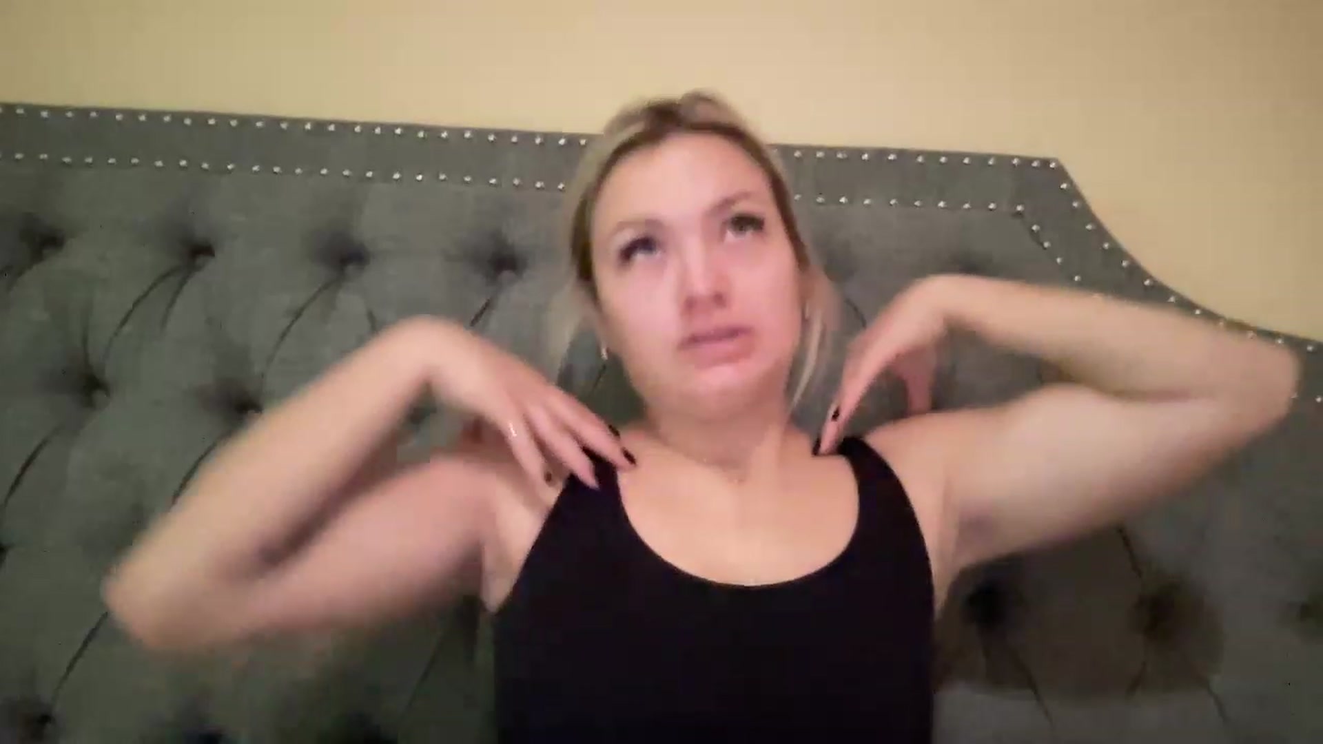 Gallery image thumbnail from Lynn_6's myfreecams stream on, 05/19/2023, 12:44 image 13 of 20