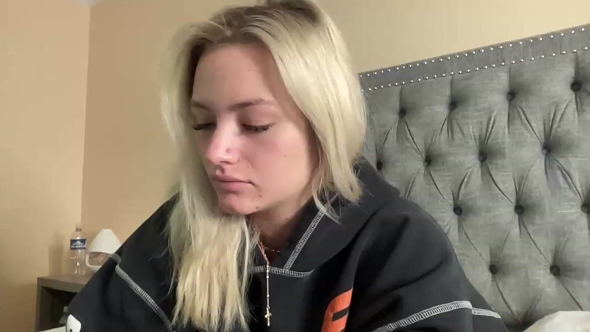 Gallery image thumbnail from Lynn_6's myfreecams stream on, 05/22/2023, 14:24 image 15 of 20