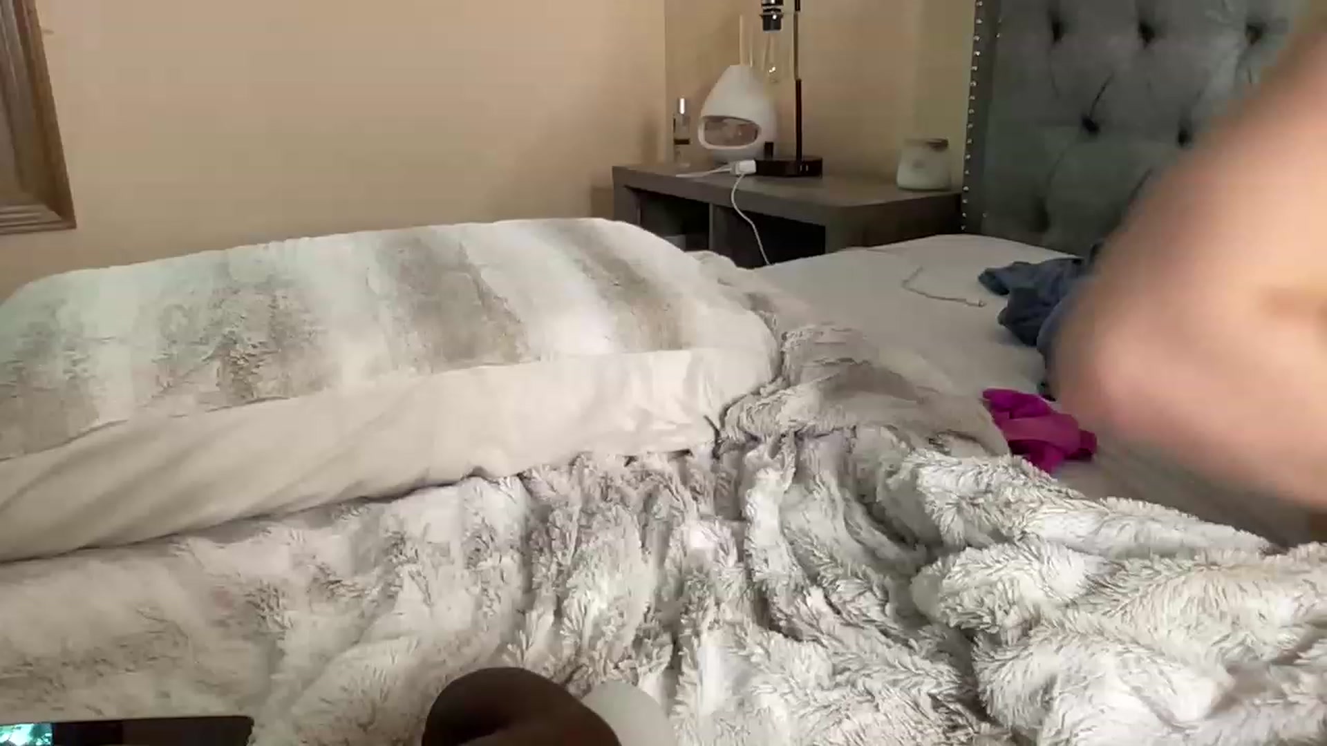 Gallery image thumbnail from Lynn_6's myfreecams stream on, 06/01/2023, 15:42 image 7 of 20