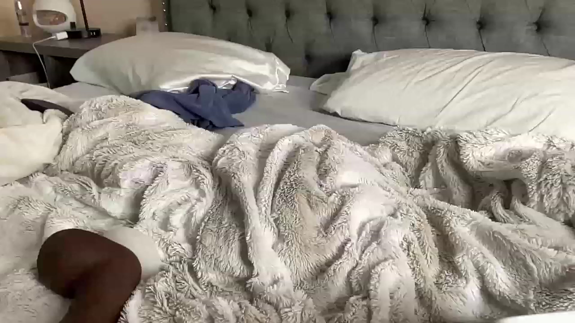 Gallery image thumbnail from Lynn_6's myfreecams stream on, 06/01/2023, 18:34 image 7 of 20
