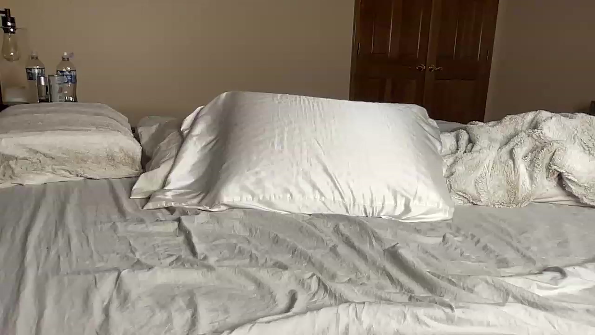 Gallery image thumbnail from Lynn_6's myfreecams stream on, 06/12/2023, 15:17 image 17 of 20