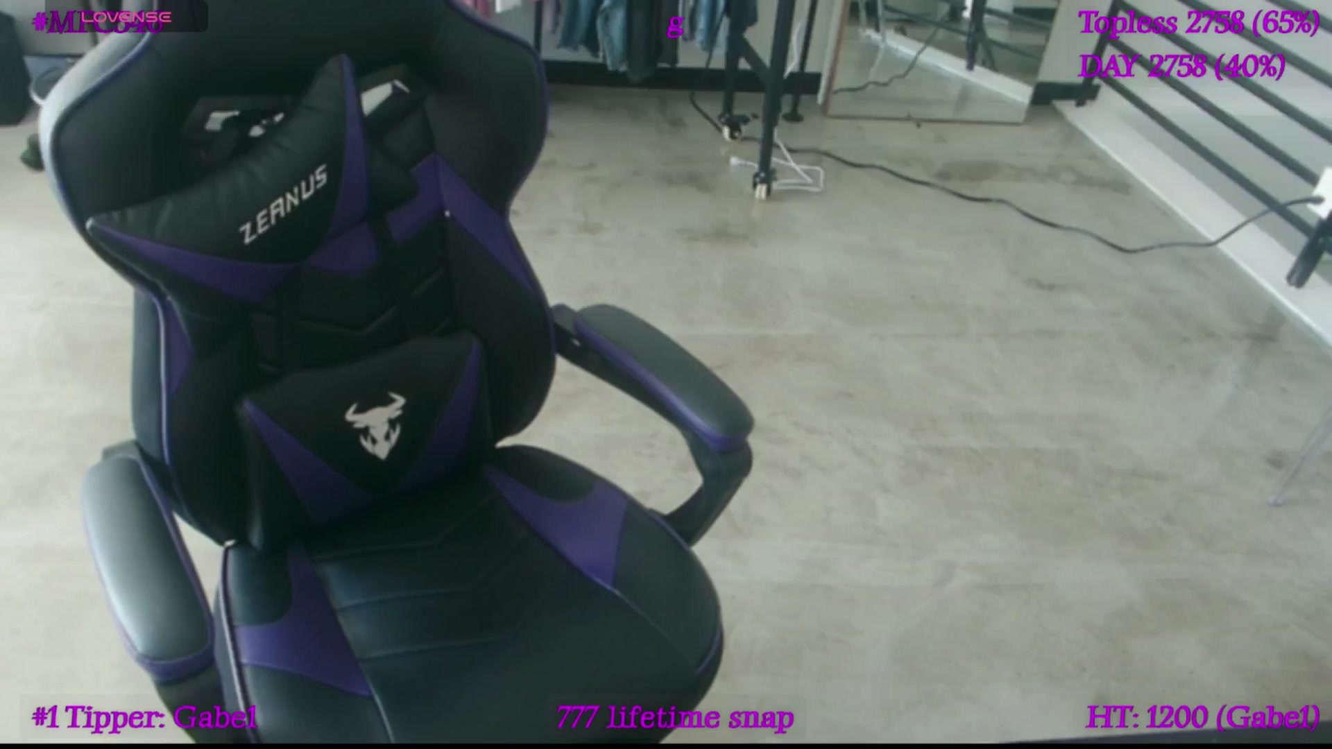 Gallery image thumbnail from LyraG's myfreecams stream on, 08/05/2025, 23:14 image 1 of 20