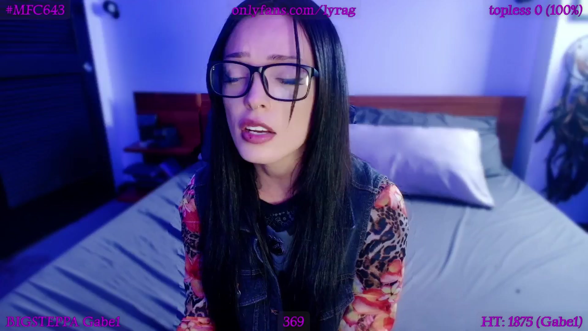Gallery image thumbnail from LyraG's myfreecams stream on, 11/10/2025, 01:09 image 4 of 20