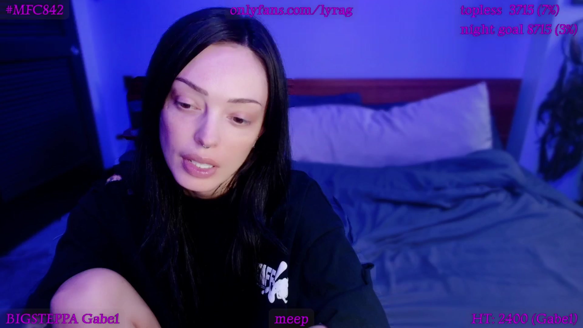Gallery image thumbnail from LyraG's myfreecams stream on, 11/21/2025, 24:44 image 7 of 20