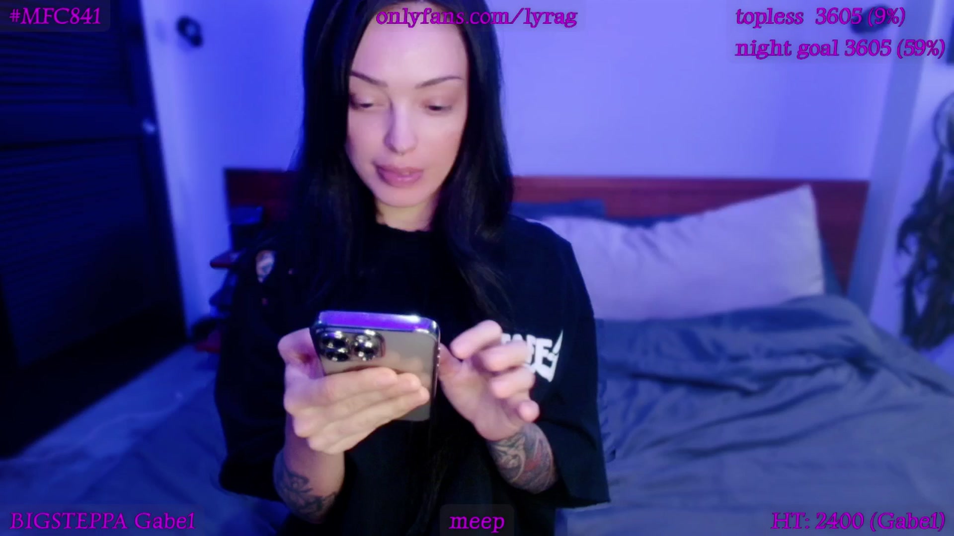 Gallery image thumbnail from LyraG's myfreecams stream on, 11/21/2025, 02:22 image 1 of 20