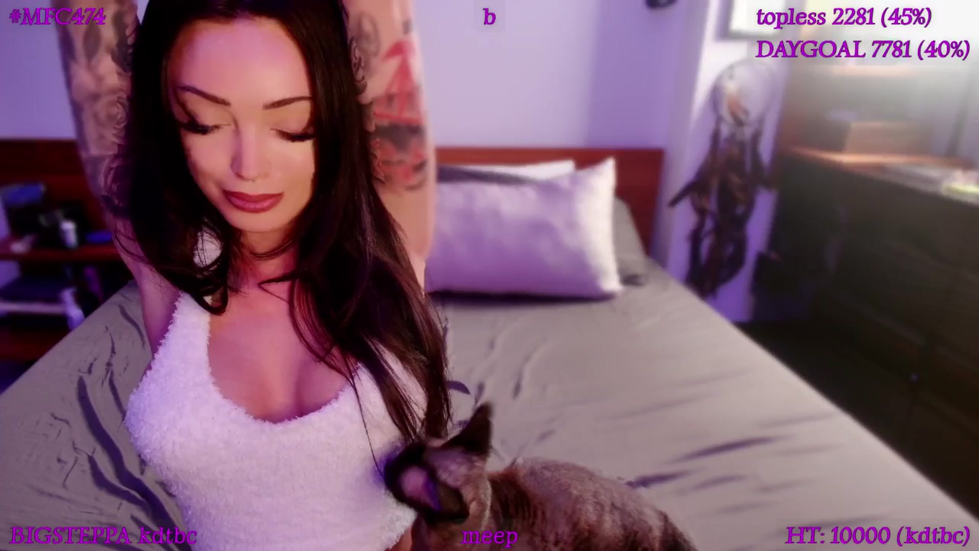 Gallery image thumbnail from LyraG's myfreecams stream on, 12/07/2025, 03:04 image 9 of 20