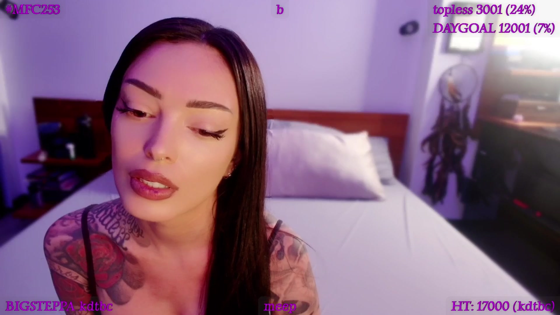 Gallery image thumbnail from LyraG's myfreecams stream on, 12/20/2025, 23:41 image 13 of 20