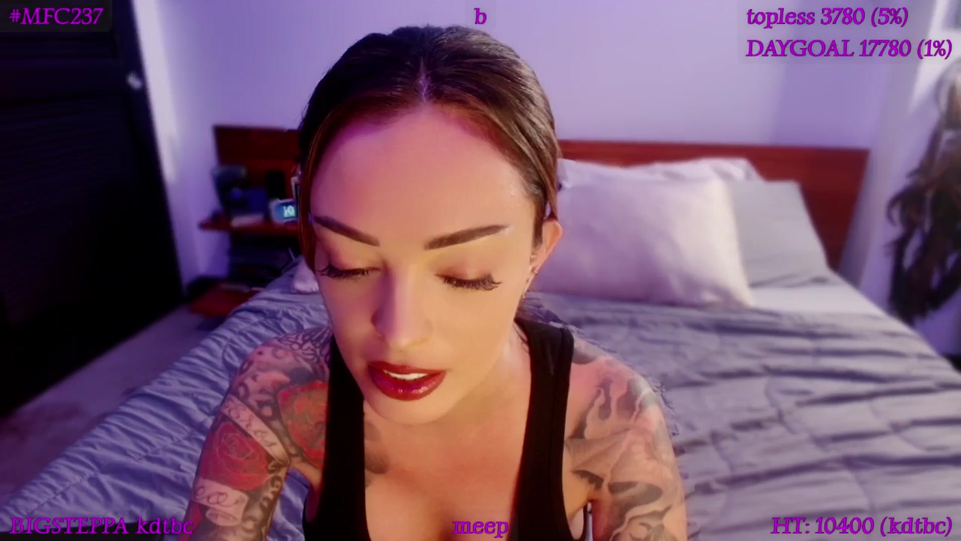 Gallery image thumbnail from LyraG's myfreecams stream on, 01/25/2026, 02:26 image 14 of 20