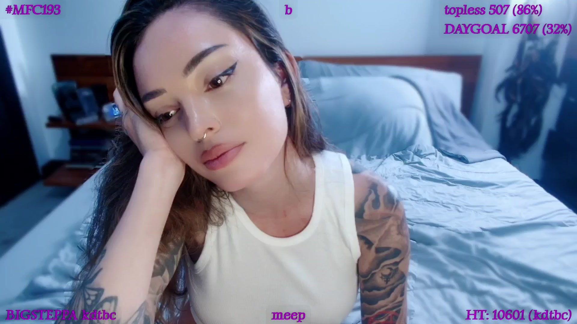Gallery image thumbnail from LyraG's myfreecams stream on, 01/27/2026, 04:10 image 16 of 20