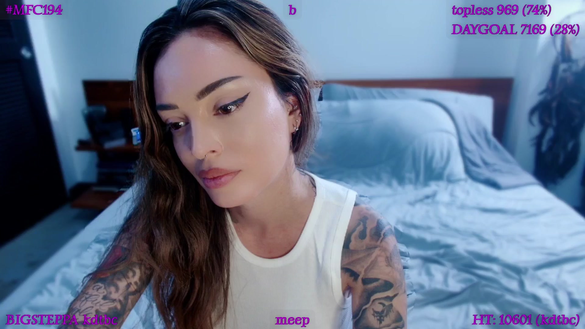 Gallery image thumbnail from LyraG's myfreecams stream on, 01/27/2026, 04:10 image 14 of 20