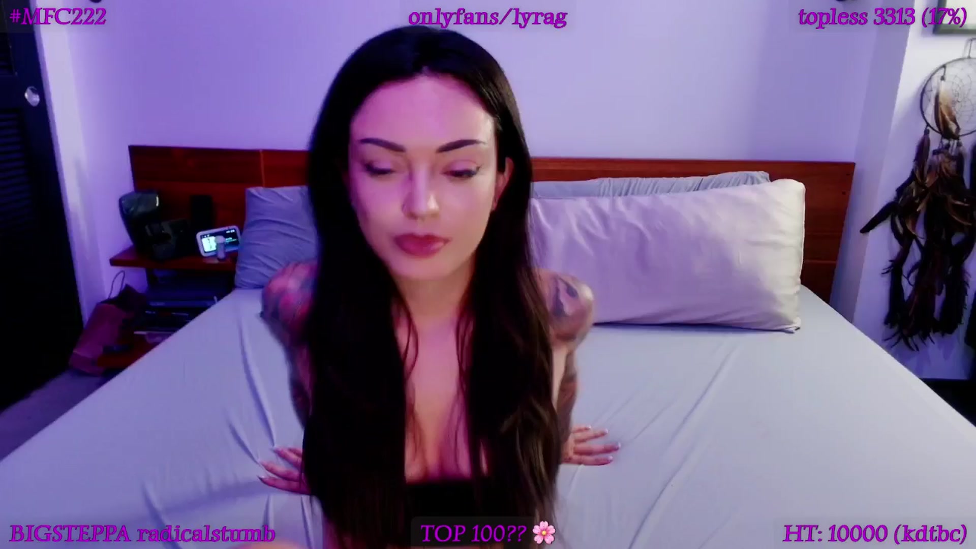 Gallery image thumbnail from LyraG's myfreecams stream on, 03/22/2026, 04:37 image 9 of 20