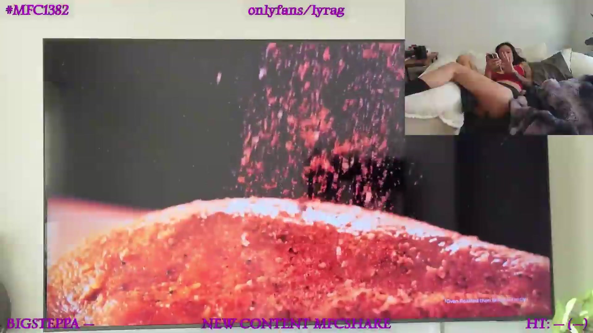 Gallery image thumbnail from LyraG's myfreecams stream on, 07/02/2026, 24:00 image 18 of 20
