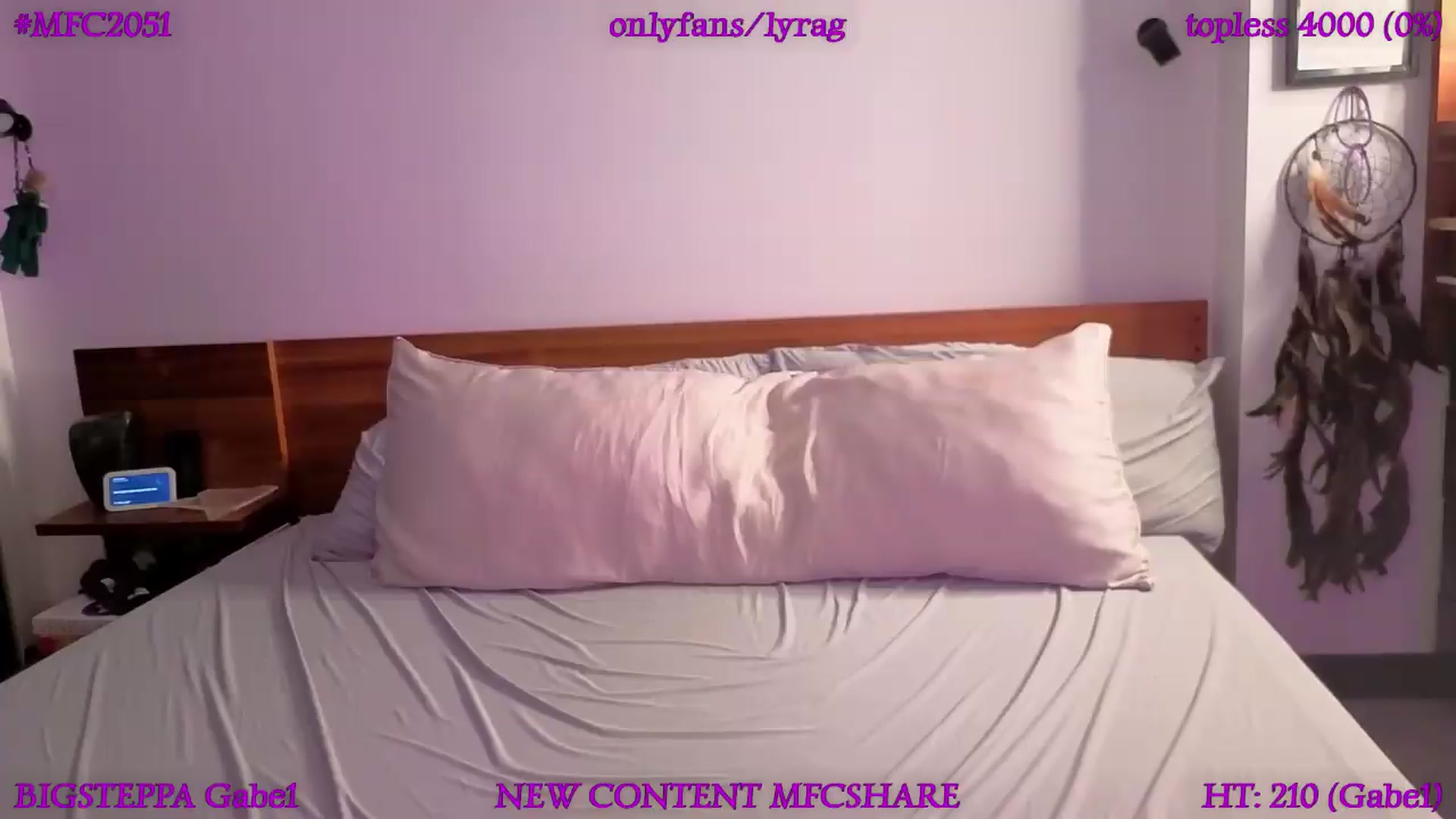 Gallery image thumbnail from LyraG's myfreecams stream on, 07/03/2026, 23:43 image 6 of 20