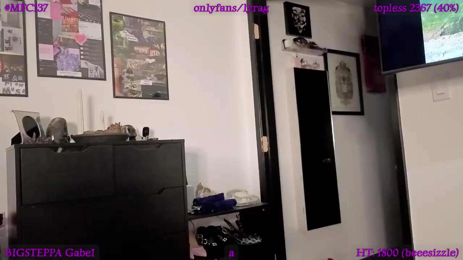 Gallery image thumbnail from LyraG's myfreecams stream on, 07/19/2026, 06:02 image 19 of 20