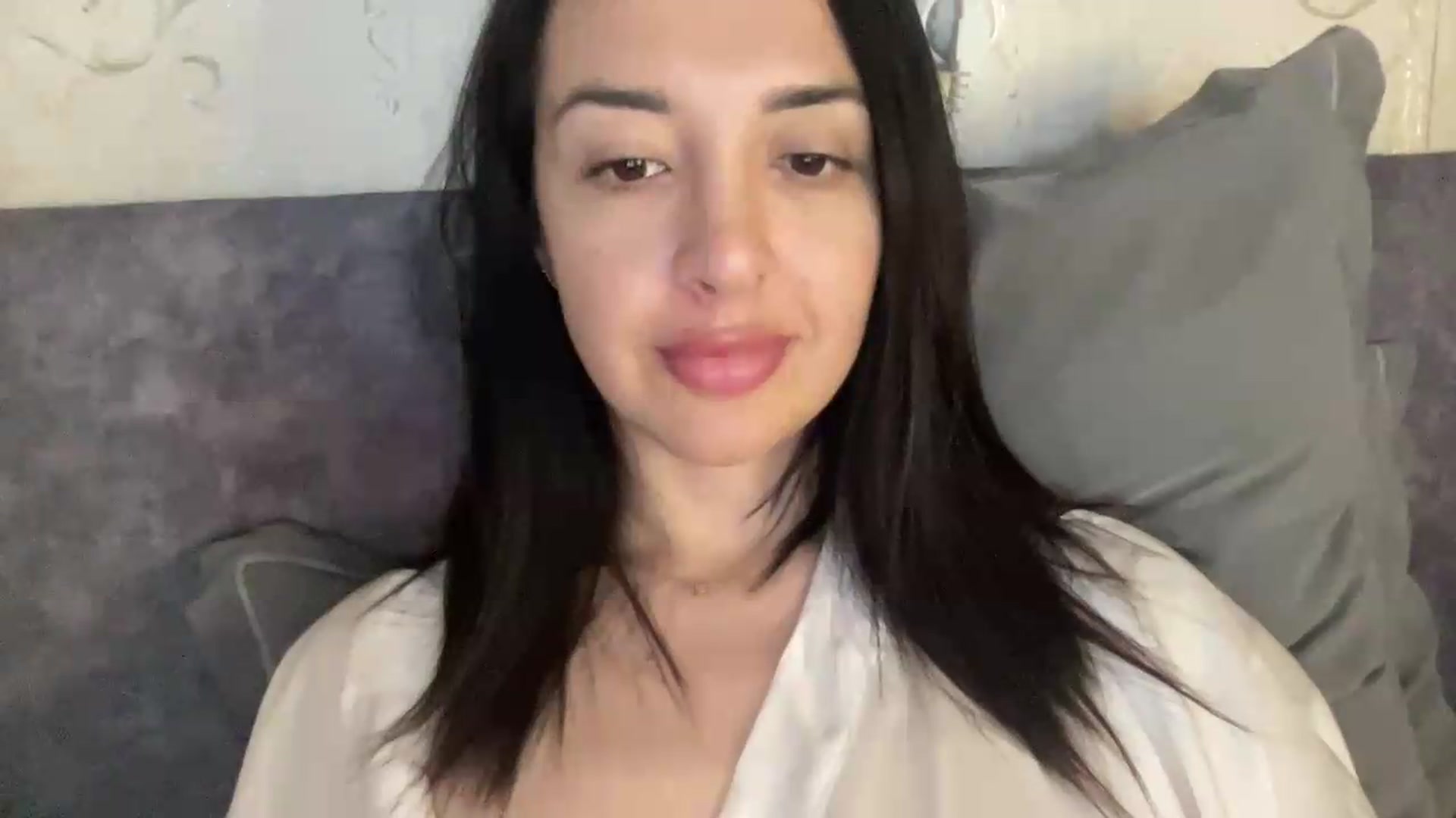 Gallery image thumbnail from LyraSable's myfreecams stream on, 08/12/2026, 10:39 image 3 of 20