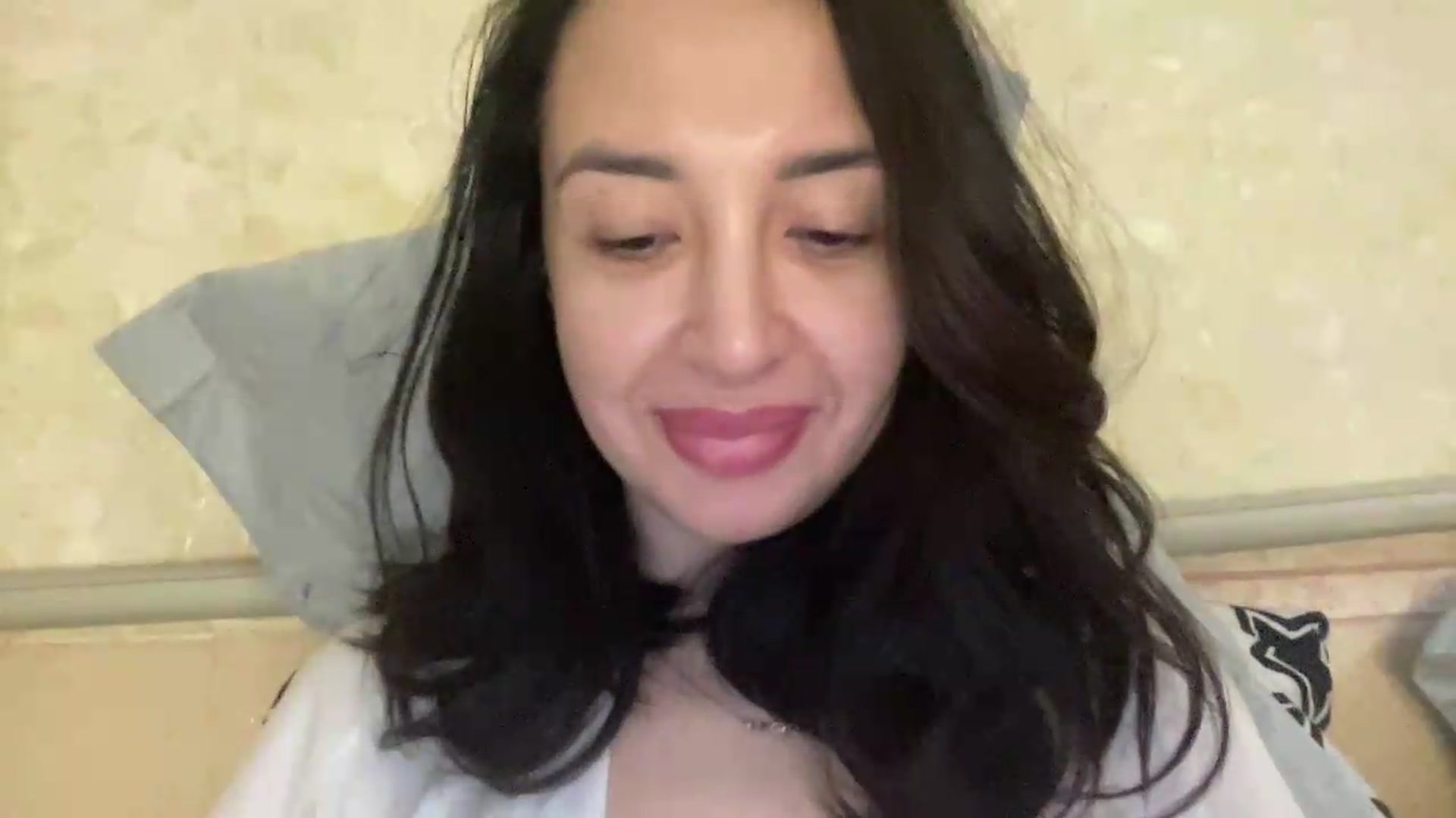 Gallery image thumbnail from LyraSable's myfreecams stream on, 08/15/2026, 10:48 image 12 of 20