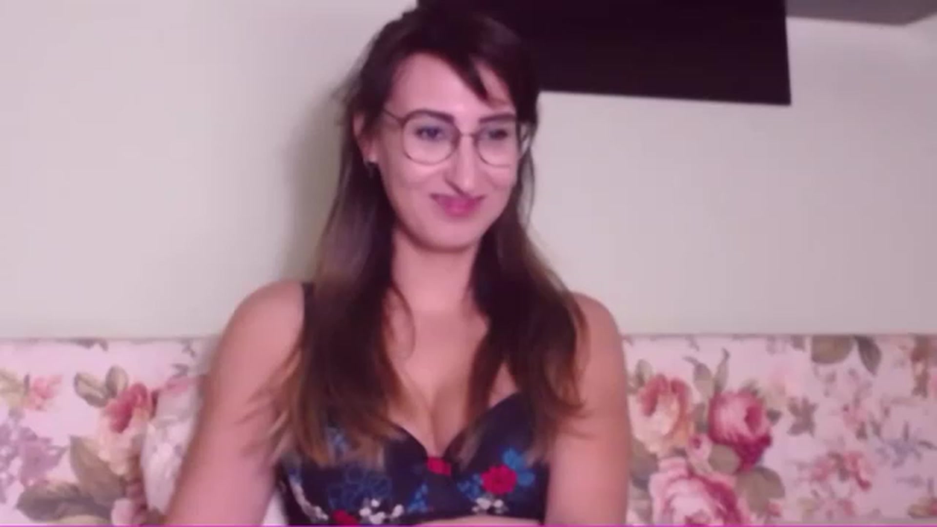 Gallery image thumbnail from LysAddiction's myfreecams stream on, 11/14/2022, 16:36 image 18 of 20