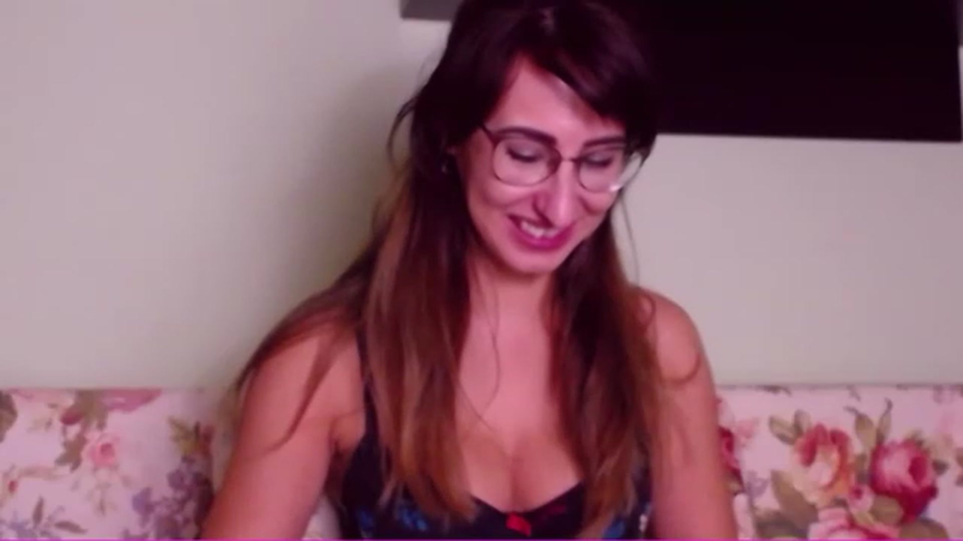 Gallery image thumbnail from LysAddiction's myfreecams stream on, 11/14/2022, 19:14 image 19 of 20