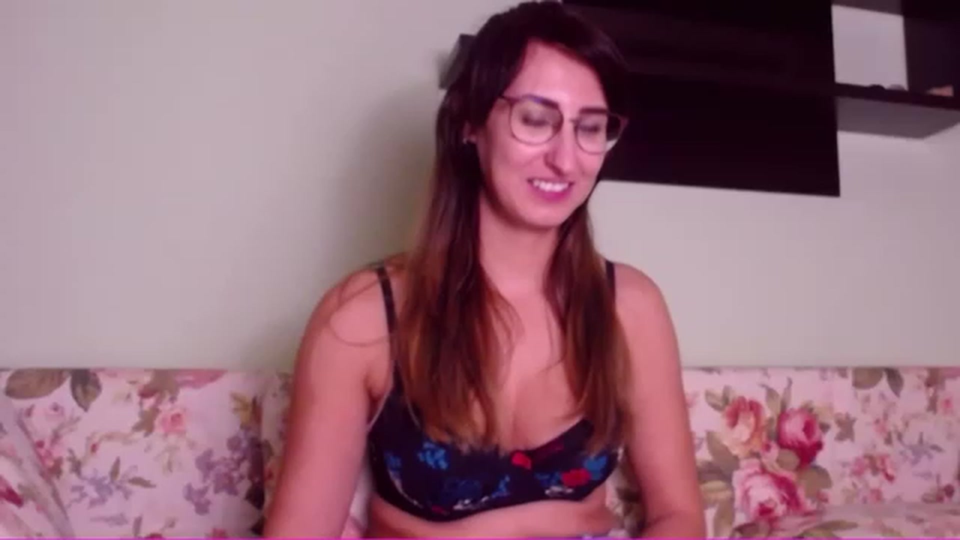 Gallery image thumbnail from LysAddiction's myfreecams stream on, 11/14/2022, 19:14 image 6 of 20