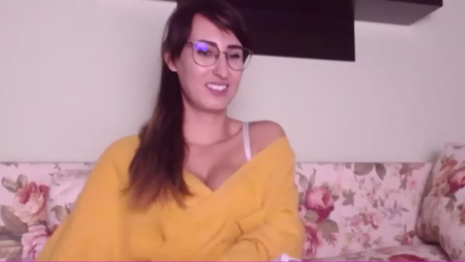Gallery image thumbnail from LysAddiction's myfreecams stream on, 11/22/2022, 17:05 image 19 of 20