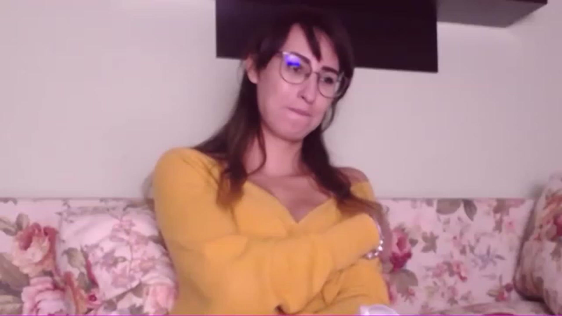 Gallery image thumbnail from LysAddiction's myfreecams stream on, 11/22/2022, 17:05 image 17 of 20