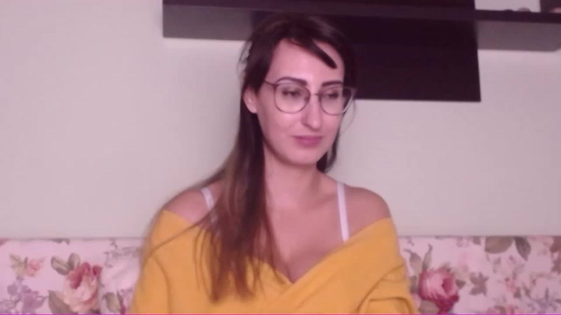 Gallery image thumbnail from LysAddiction's myfreecams stream on, 11/22/2022, 18:29 image 6 of 20