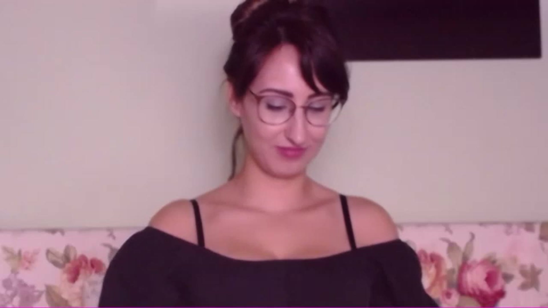 Gallery image thumbnail from LysAddiction's myfreecams stream on, 11/25/2022, 14:01 image 9 of 20