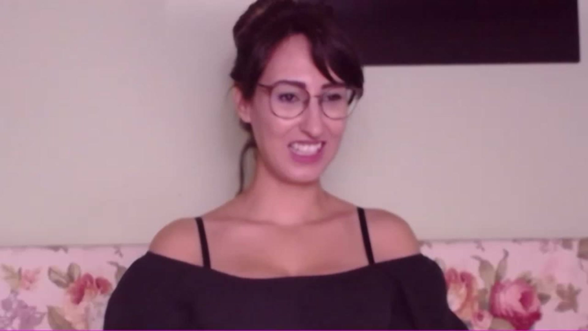 Gallery image thumbnail from LysAddiction's myfreecams stream on, 11/25/2022, 14:01 image 7 of 20