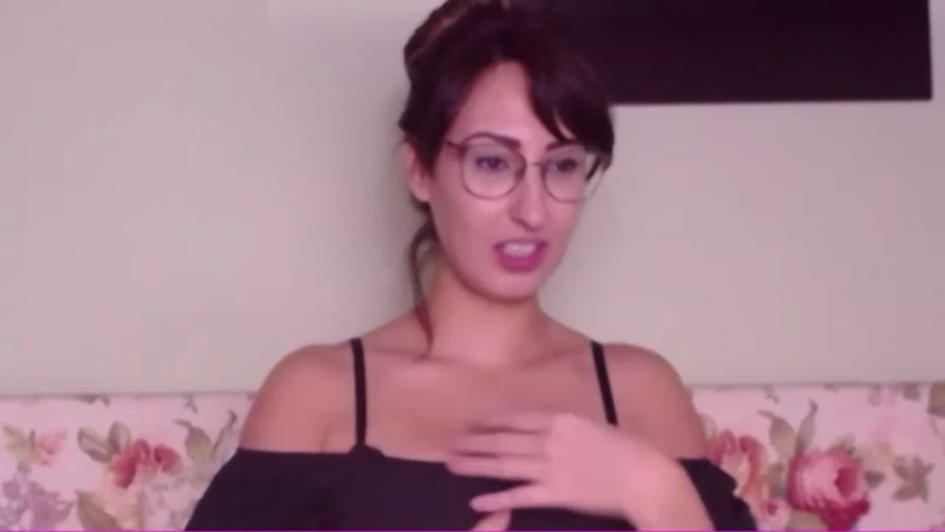 Gallery image thumbnail from LysAddiction's myfreecams stream on, 11/25/2022, 14:01 image 19 of 20