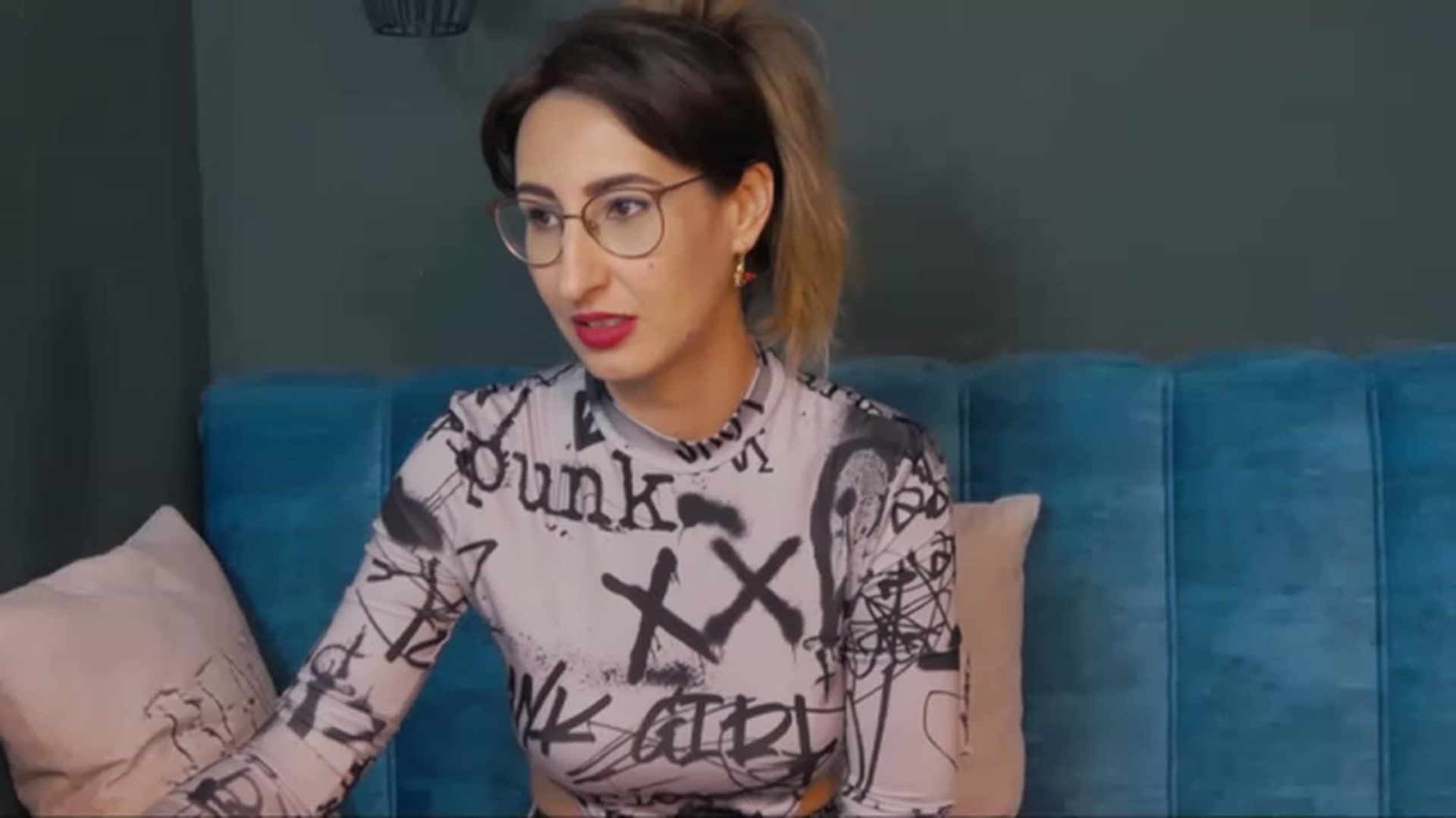 Gallery image thumbnail from LysAddiction's myfreecams stream on, 11/27/2022, 18:09 image 2 of 20