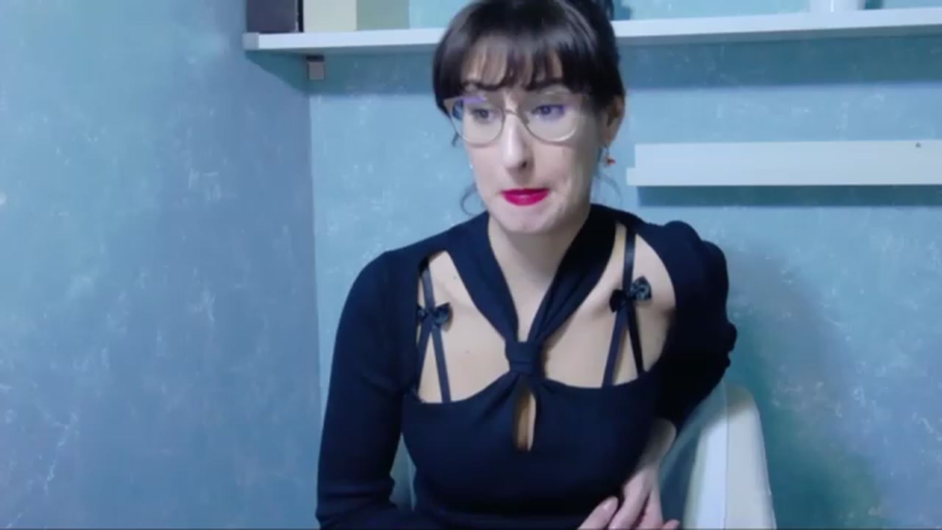 Gallery image thumbnail from LysAddiction's myfreecams stream on, 12/15/2022, 16:38 image 2 of 20