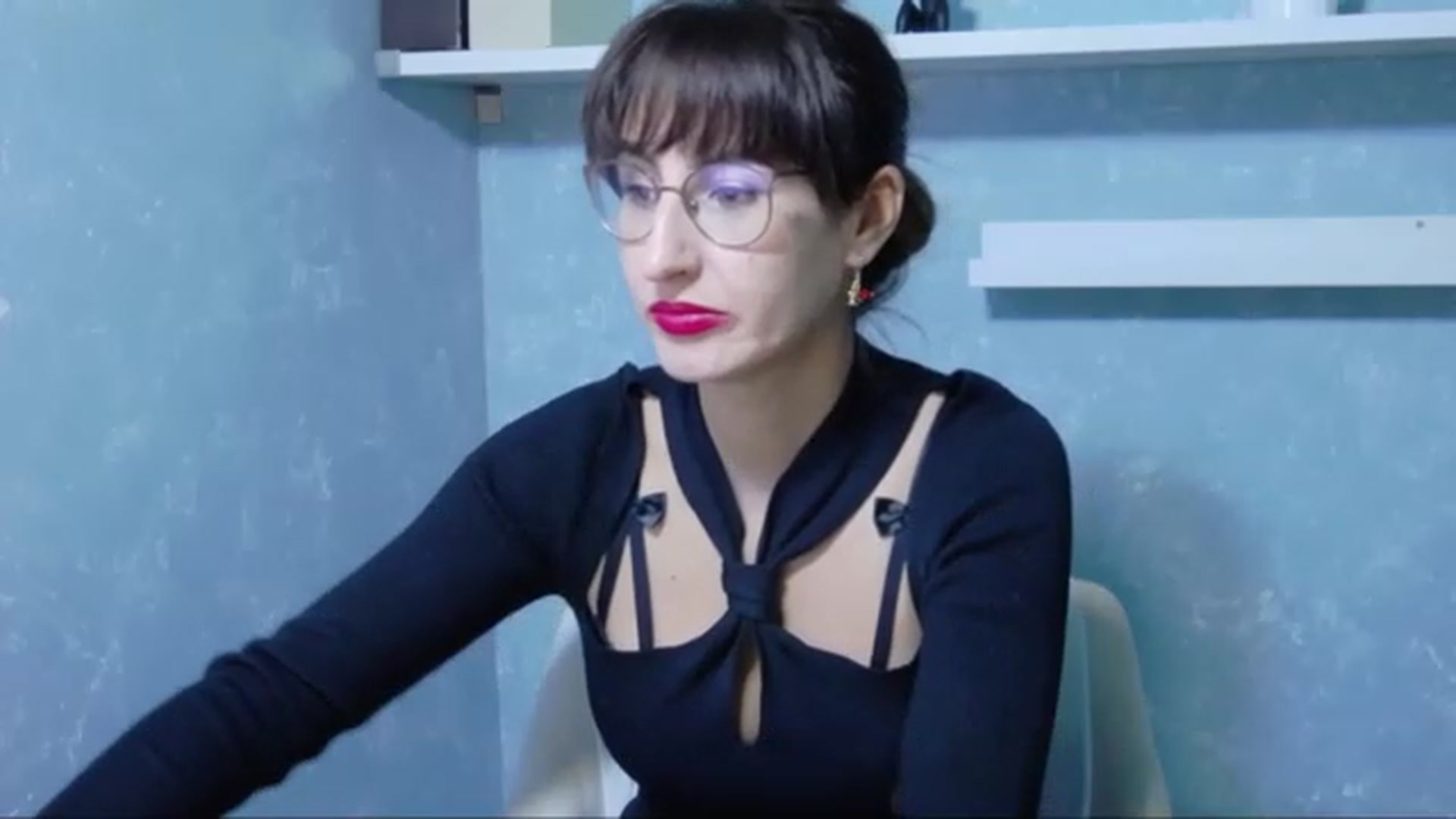 Gallery image thumbnail from LysAddiction's myfreecams stream on, 12/15/2022, 16:38 image 12 of 20
