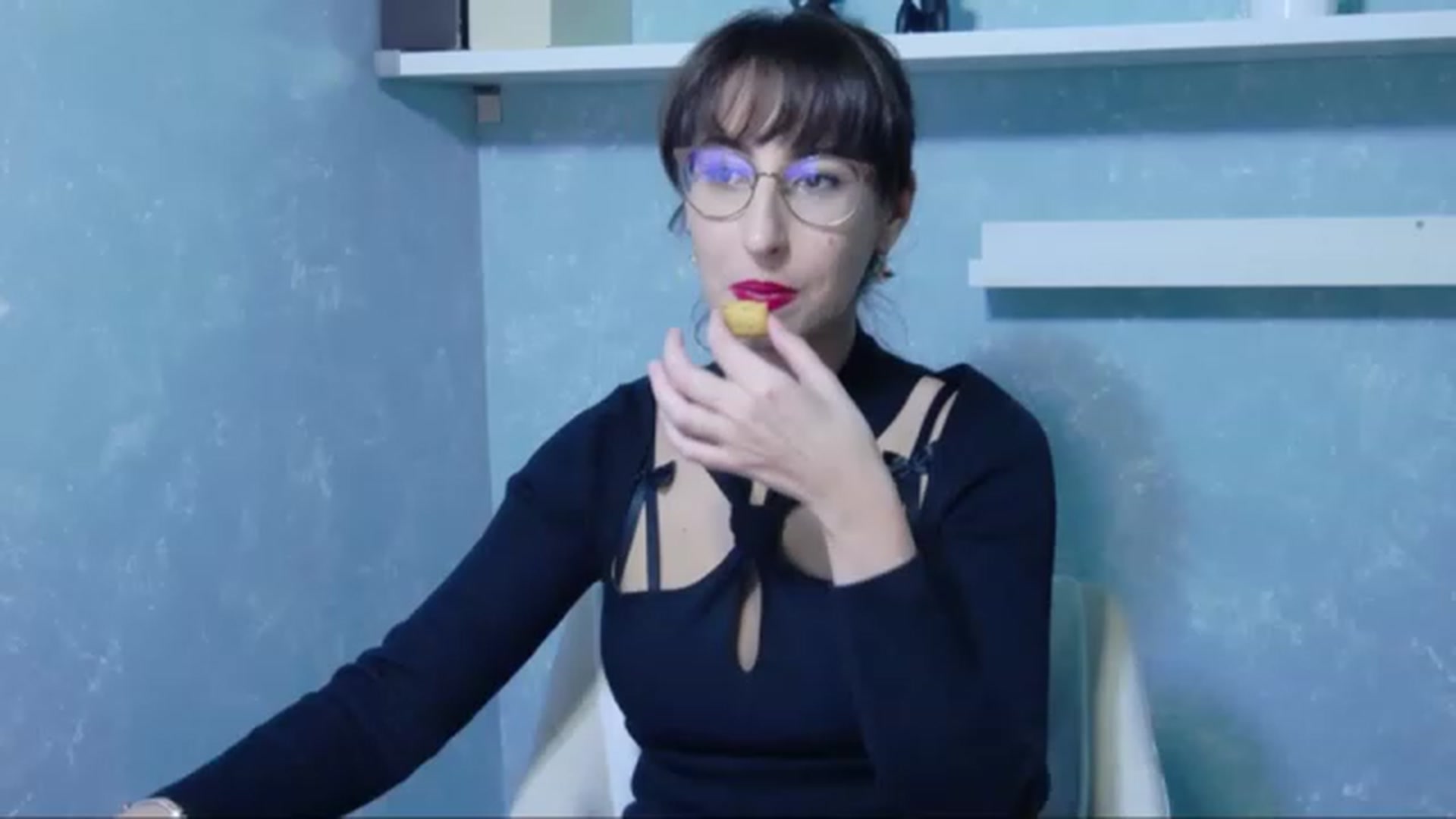 Gallery image thumbnail from LysAddiction's myfreecams stream on, 12/15/2022, 16:38 image 7 of 20