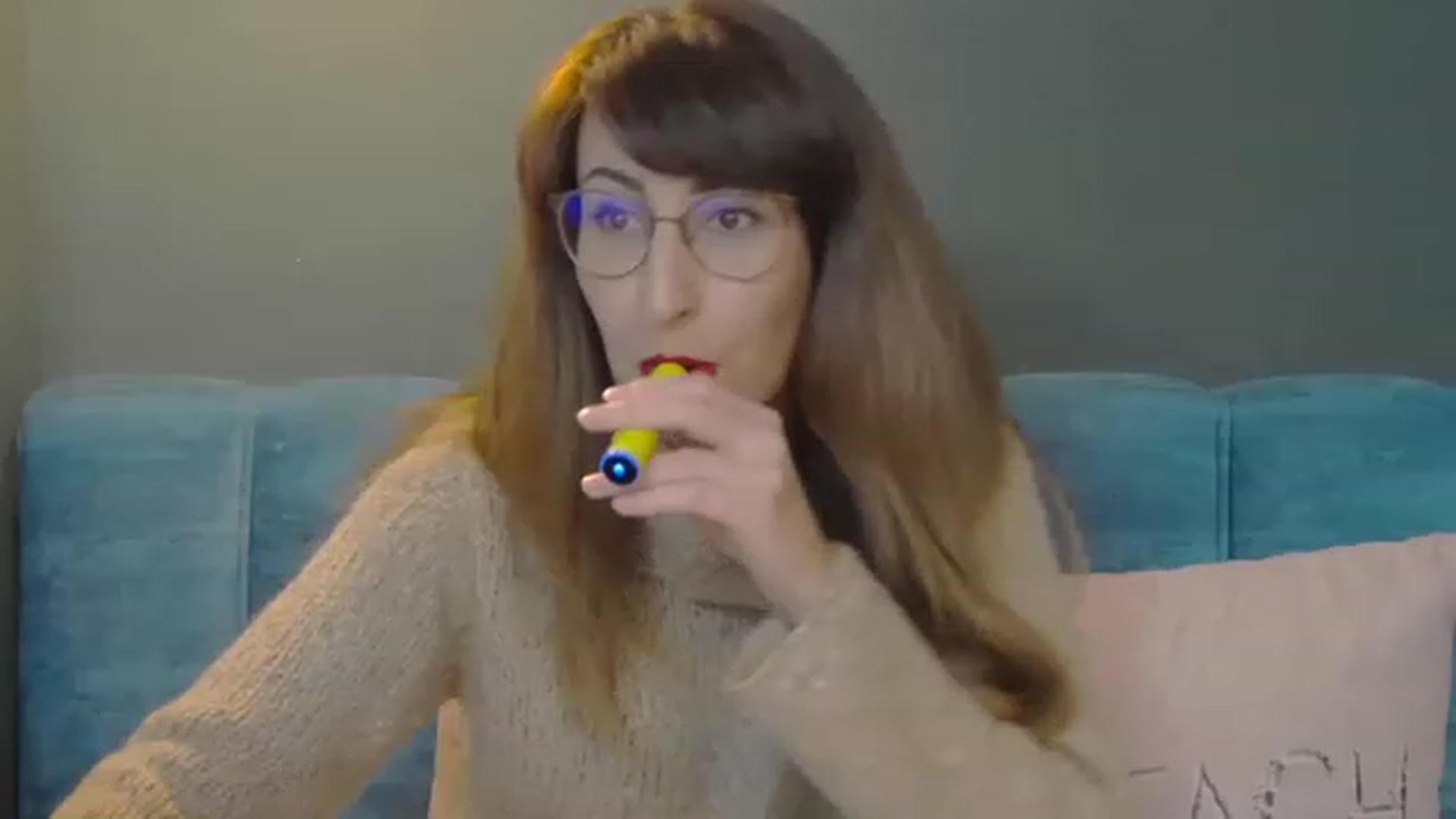 Gallery image thumbnail from LysAddiction's myfreecams stream on, 12/23/2022, 18:13 image 14 of 20