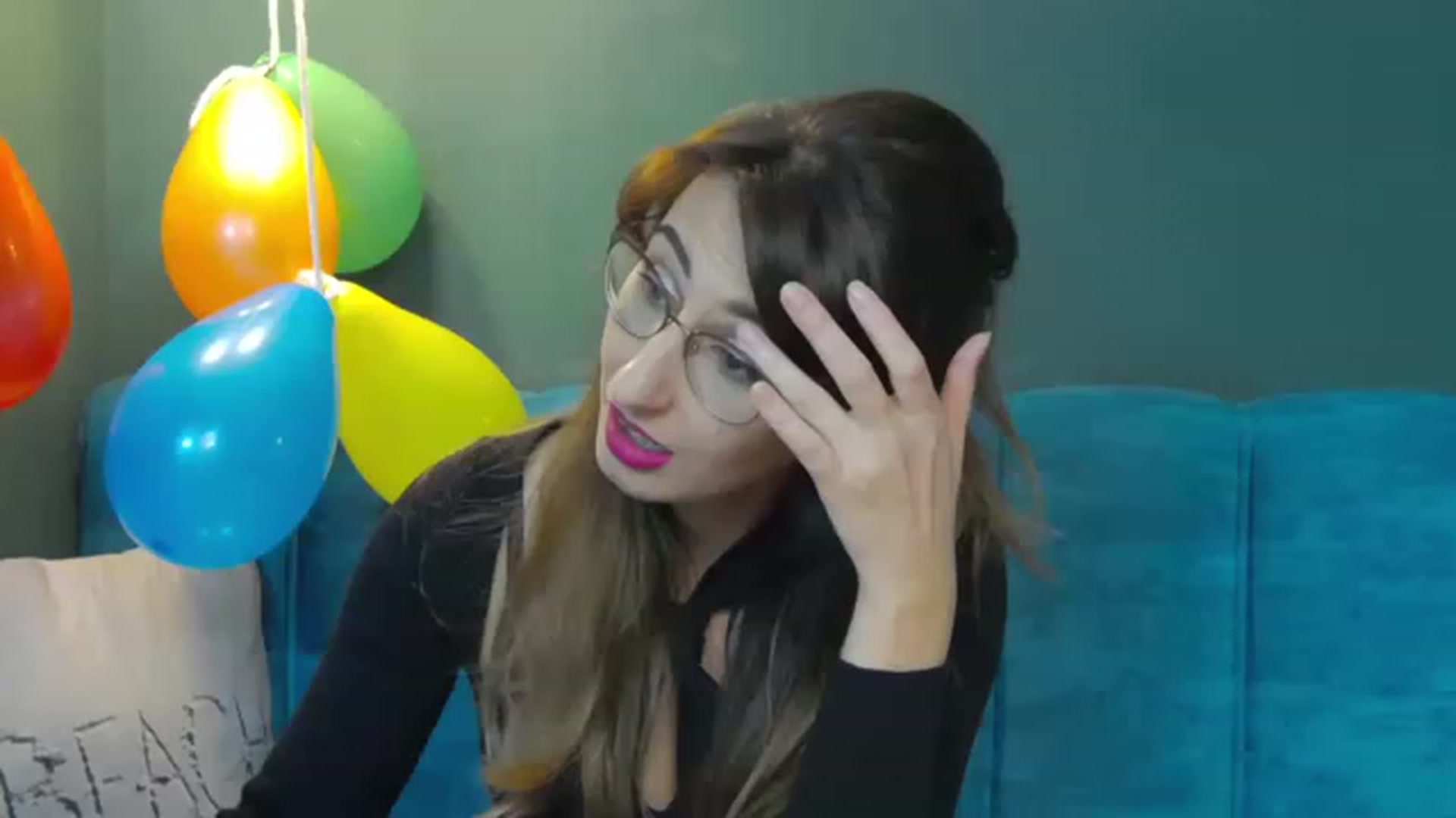 Gallery image thumbnail from LysAddiction's myfreecams stream on, 12/30/2022, 17:22 image 2 of 20