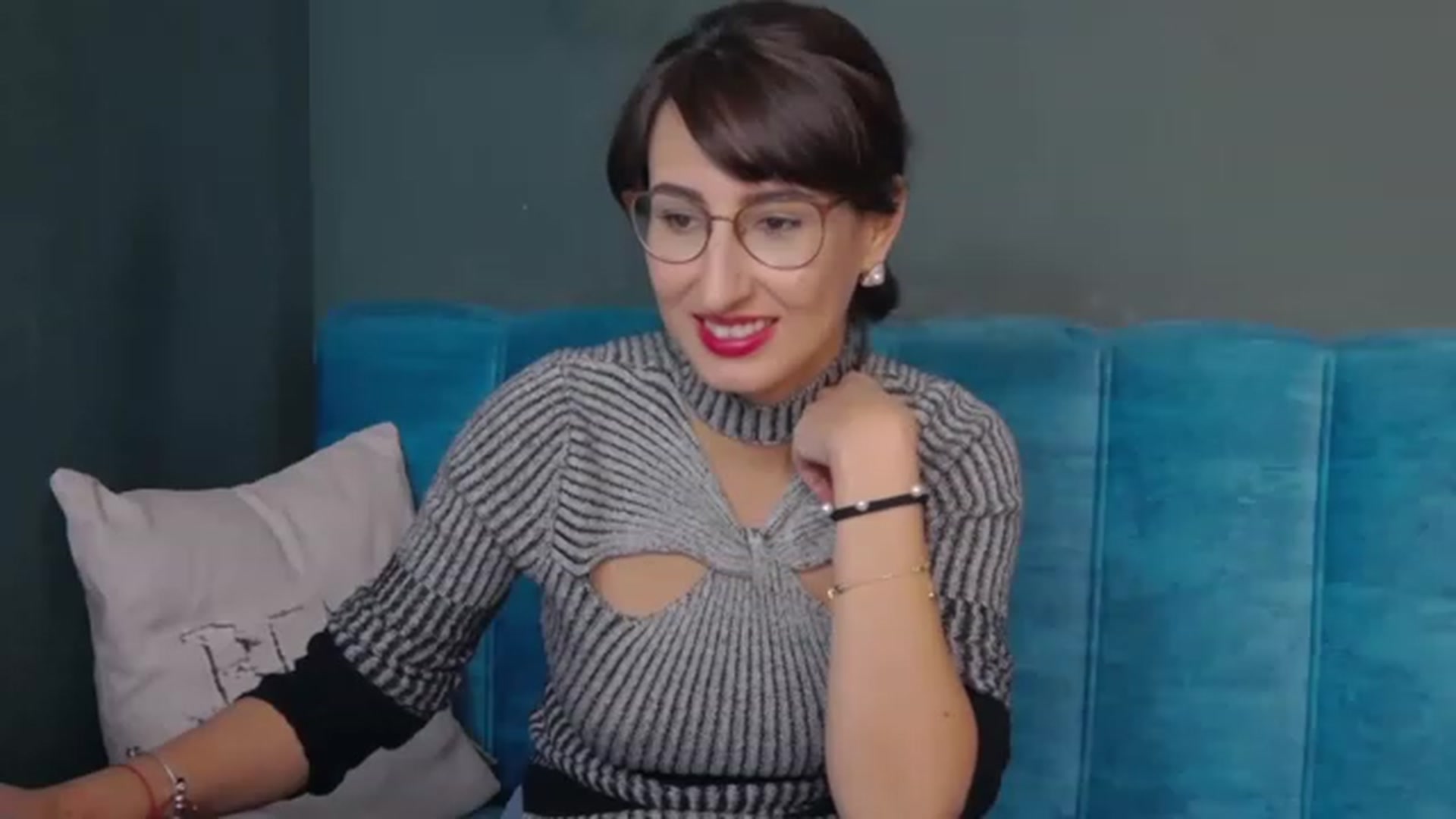 Gallery image thumbnail from LysAddiction's myfreecams stream on, 01/03/2023, 17:05 image 3 of 20
