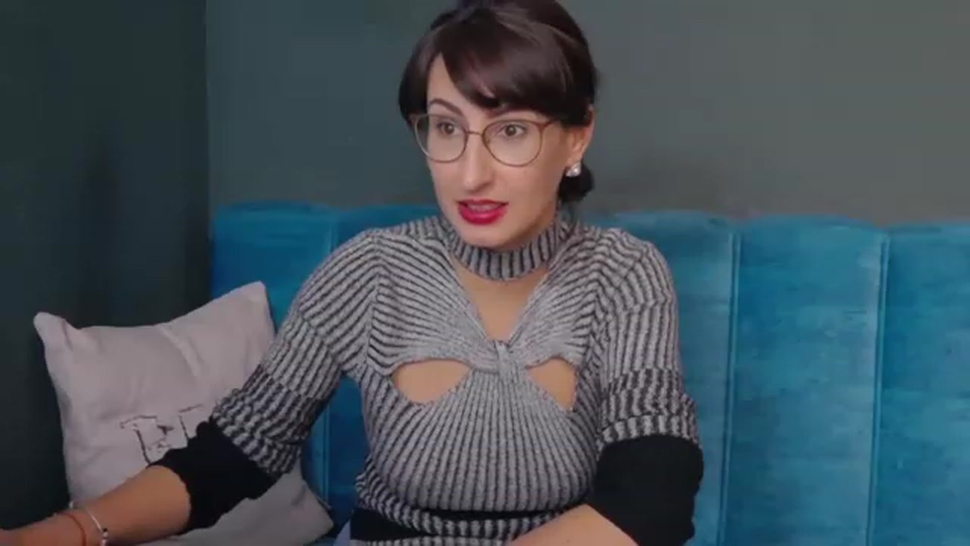 Gallery image thumbnail from LysAddiction's myfreecams stream on, 01/03/2023, 17:05 image 6 of 20