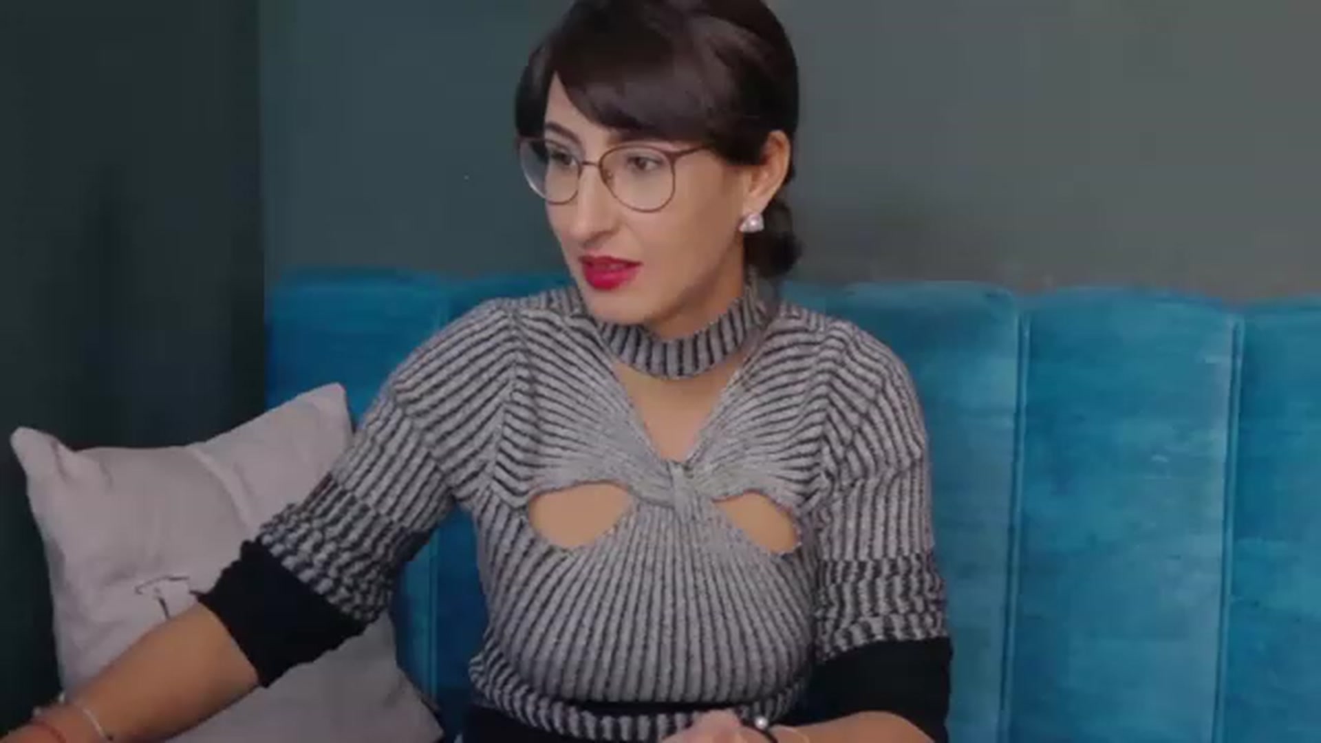 Gallery image thumbnail from LysAddiction's myfreecams stream on, 01/03/2023, 17:05 image 17 of 20