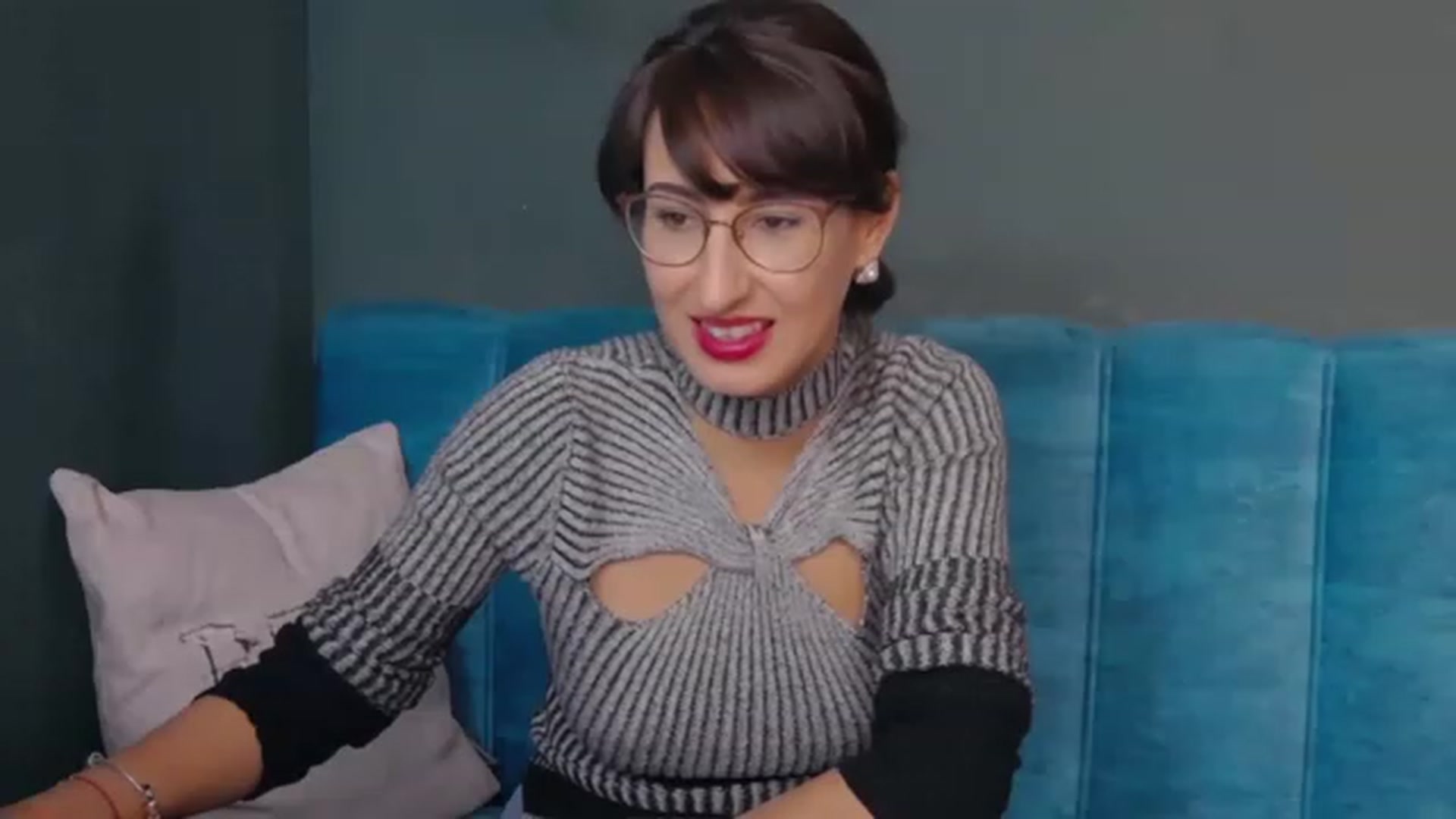 Gallery image thumbnail from LysAddiction's myfreecams stream on, 01/03/2023, 17:05 image 9 of 20