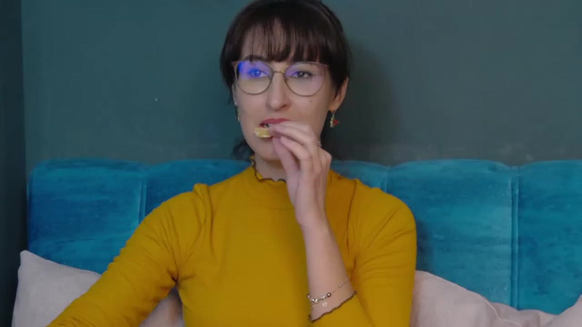 Gallery image thumbnail from LysAddiction's myfreecams stream on, 01/09/2023, 19:06 image 12 of 20